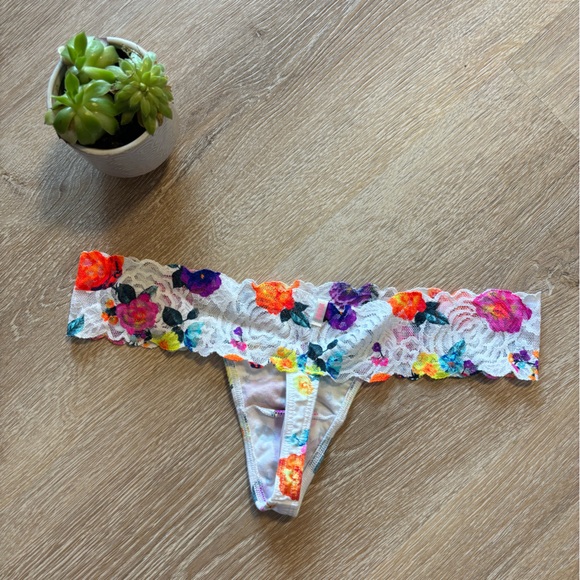 Victoria’s Secret PINK Floral Lace Thong✨ - Picture 2 of 4